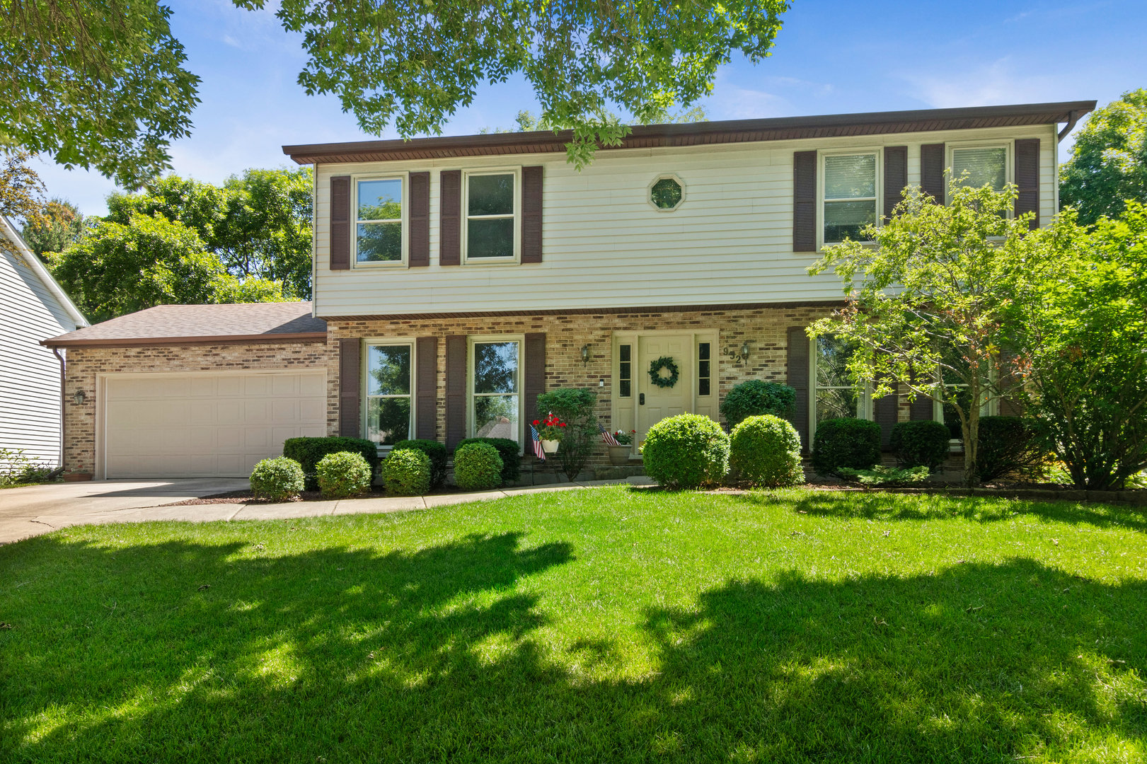 Property Photo:  932 Piedmont Circle  IL 60565 