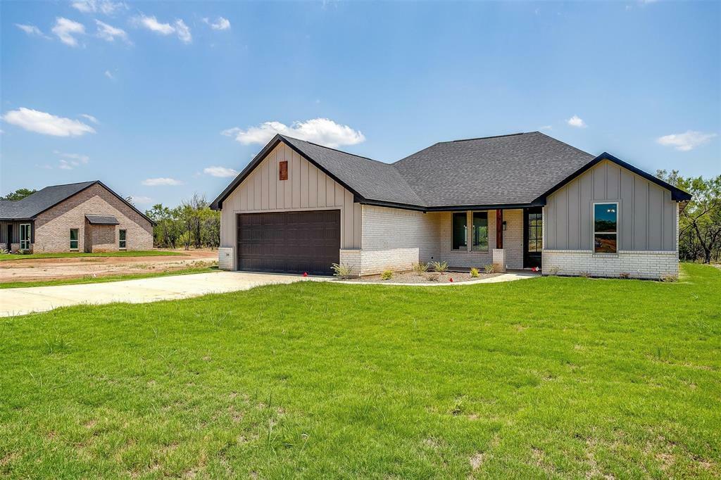 Property Photo:  208 Jimmy Lane  TX 76066 