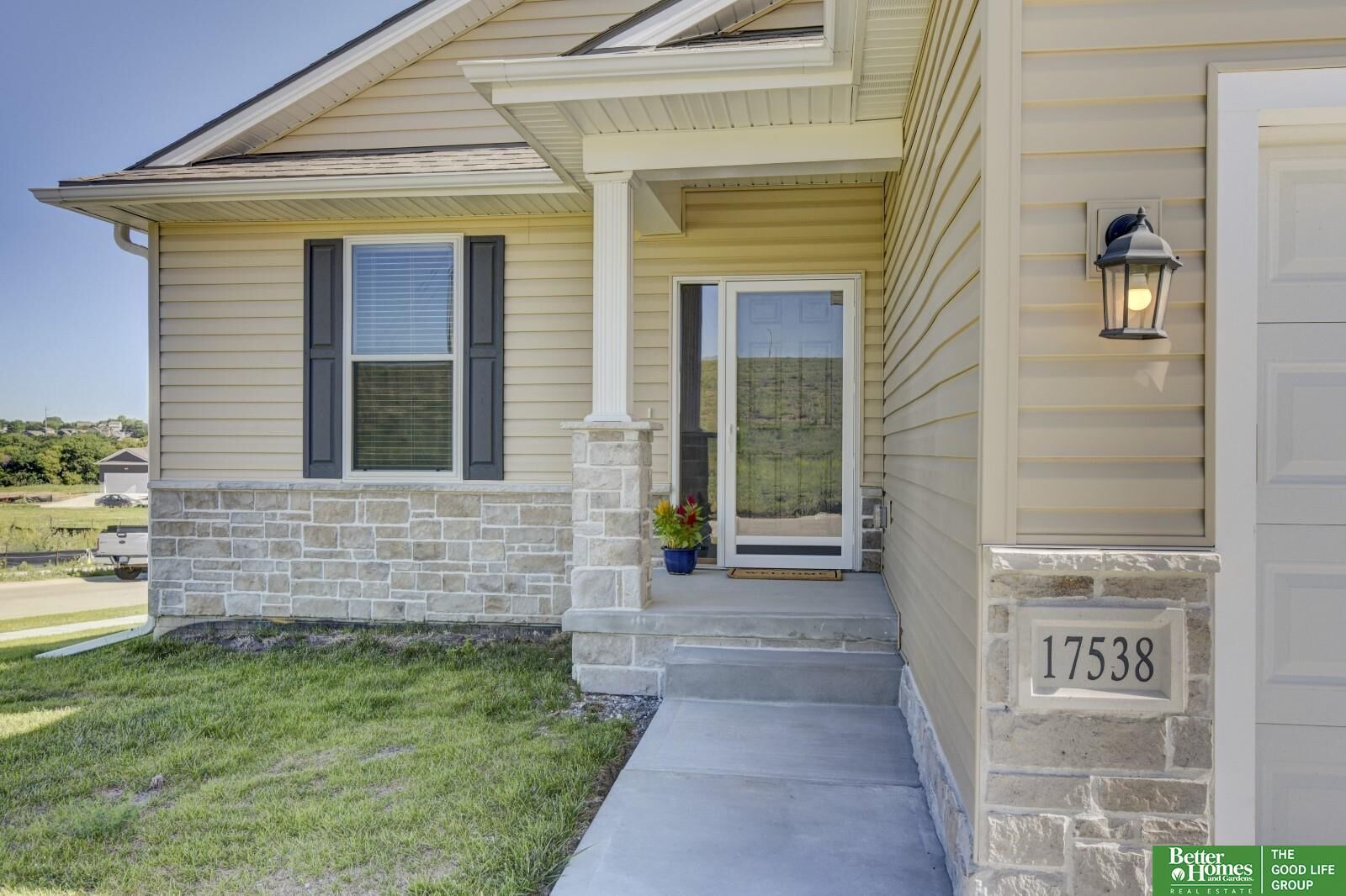 Property Photo: 17530 Robin Drive NE 68136