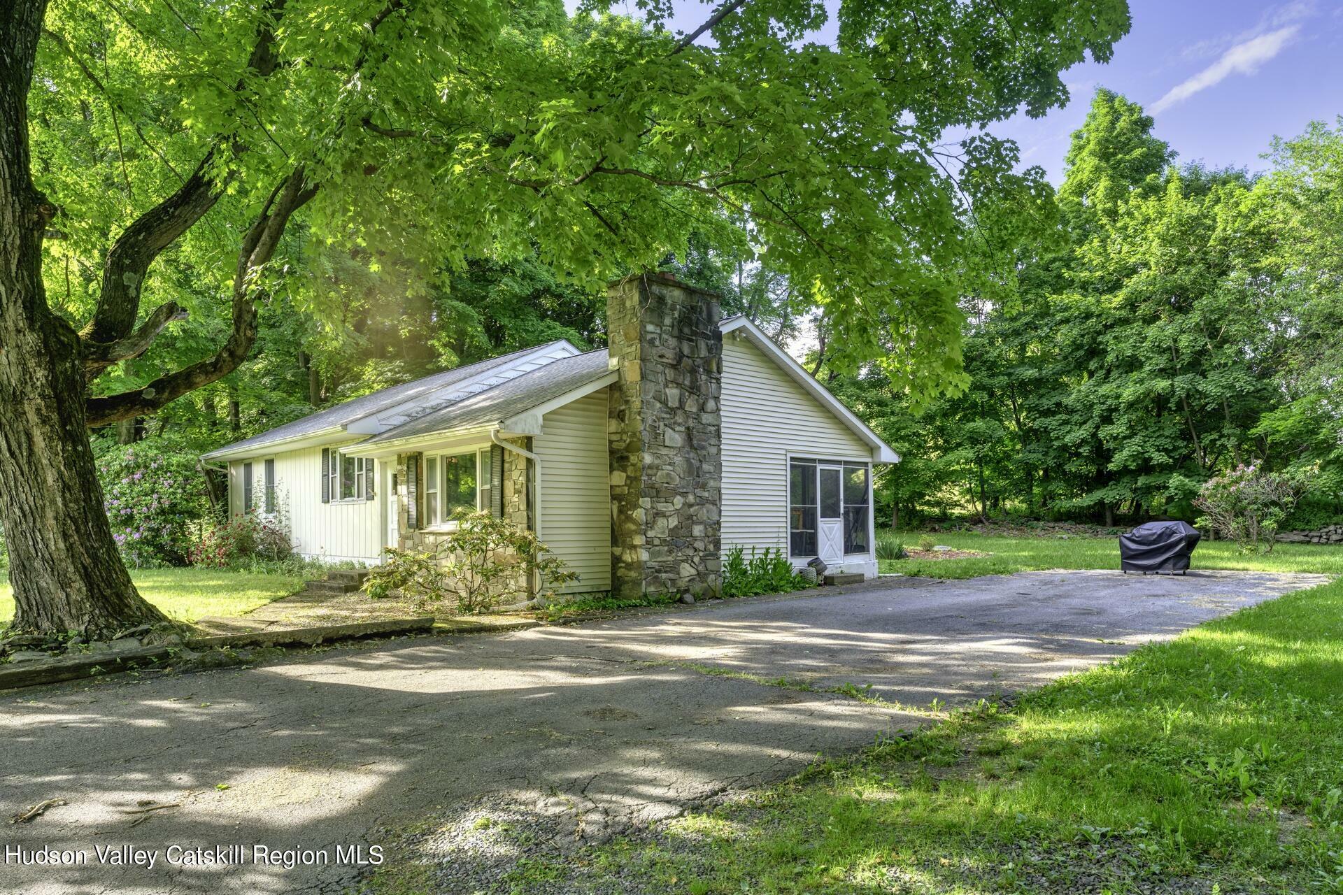 Property Photo:  137 Baileys Gap  NY 12528 