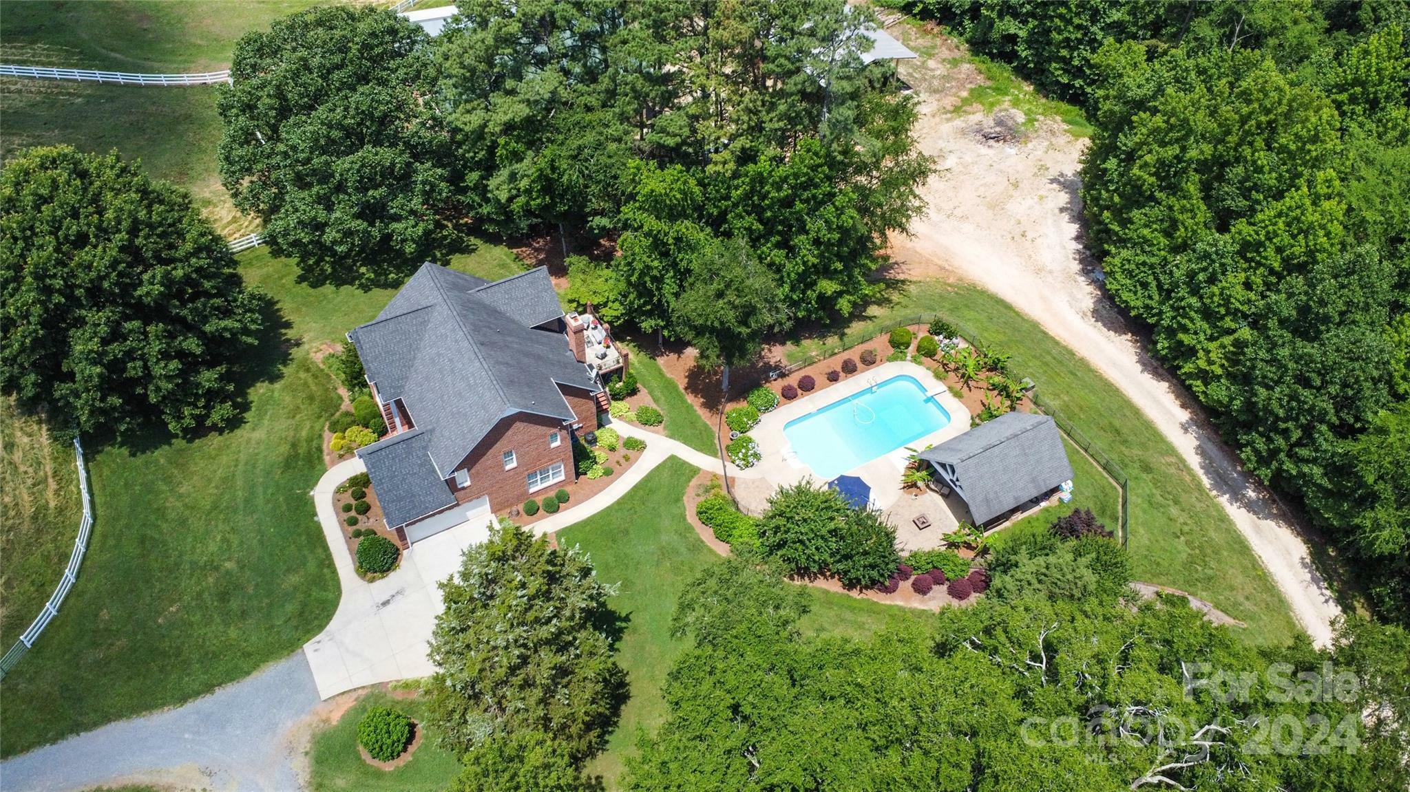 Property Photo:  5610 Golden Pond Drive  NC 28079 