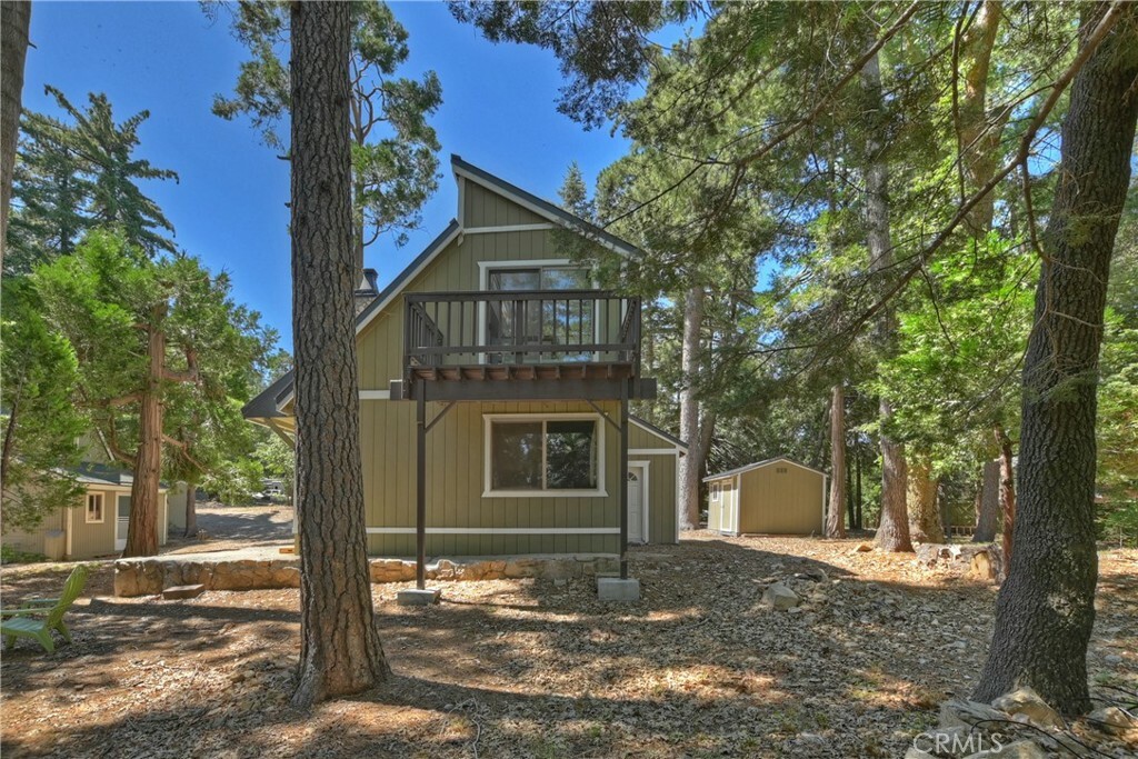 Property Photo:  25857 Mile Pine Road  CA 92391 