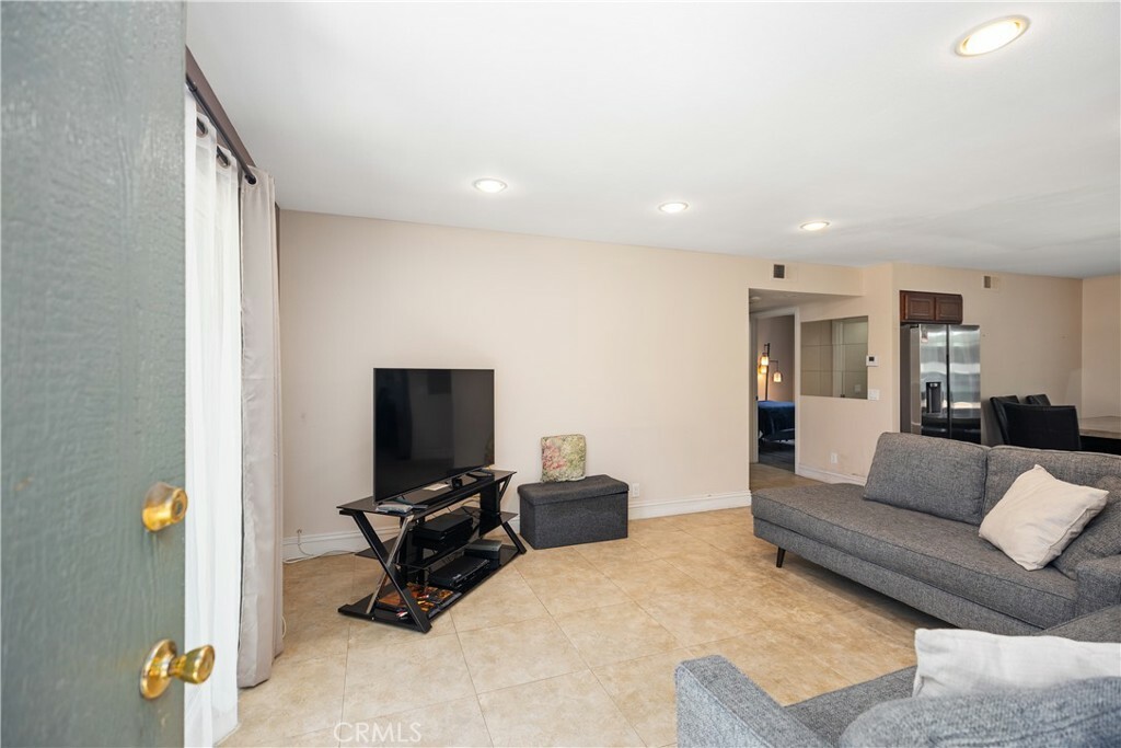 Property Photo:  23214 Orange Avenue 9  CA 92630 