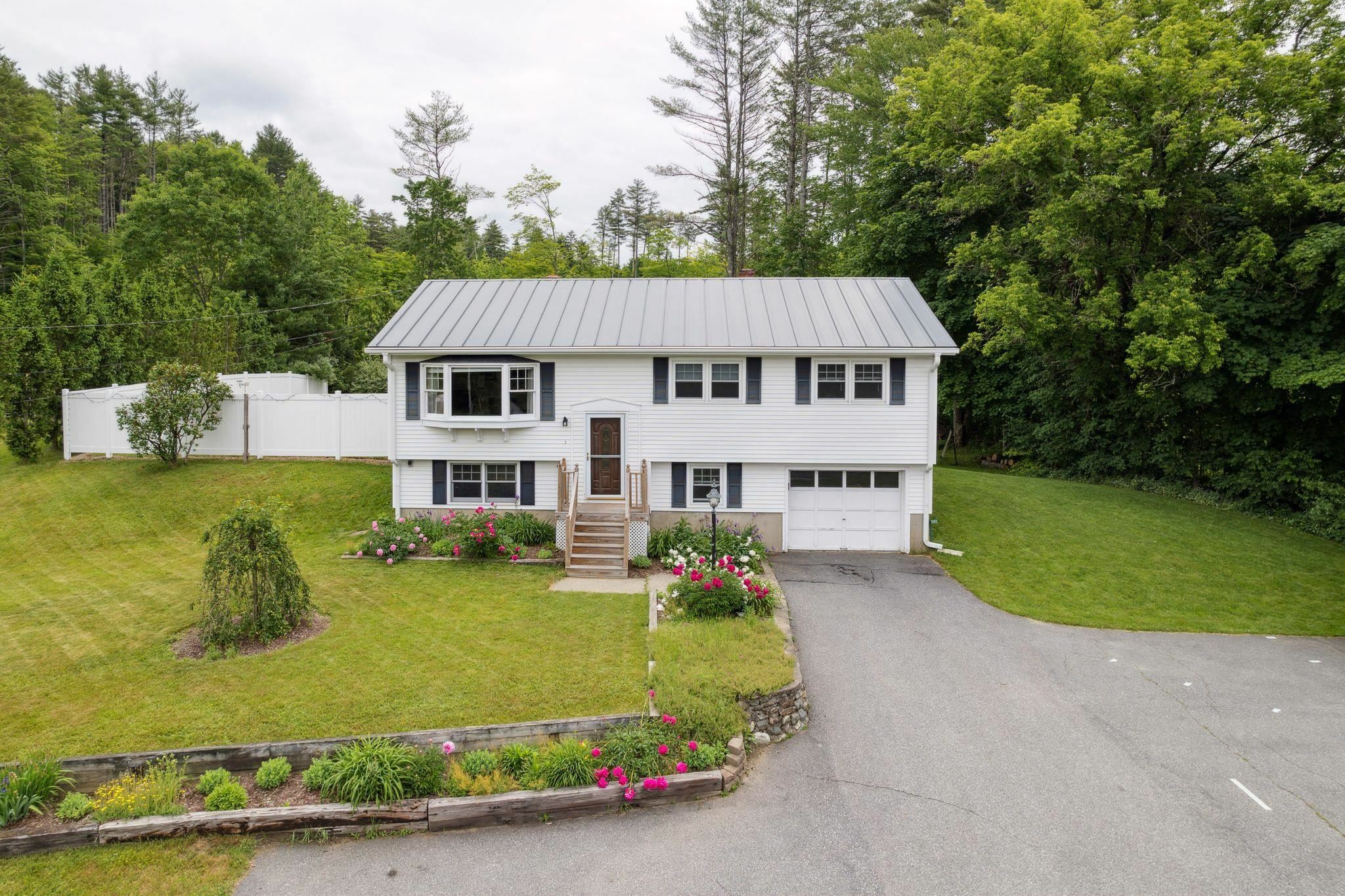 Property Photo: 289 Hanover Street NH 03743