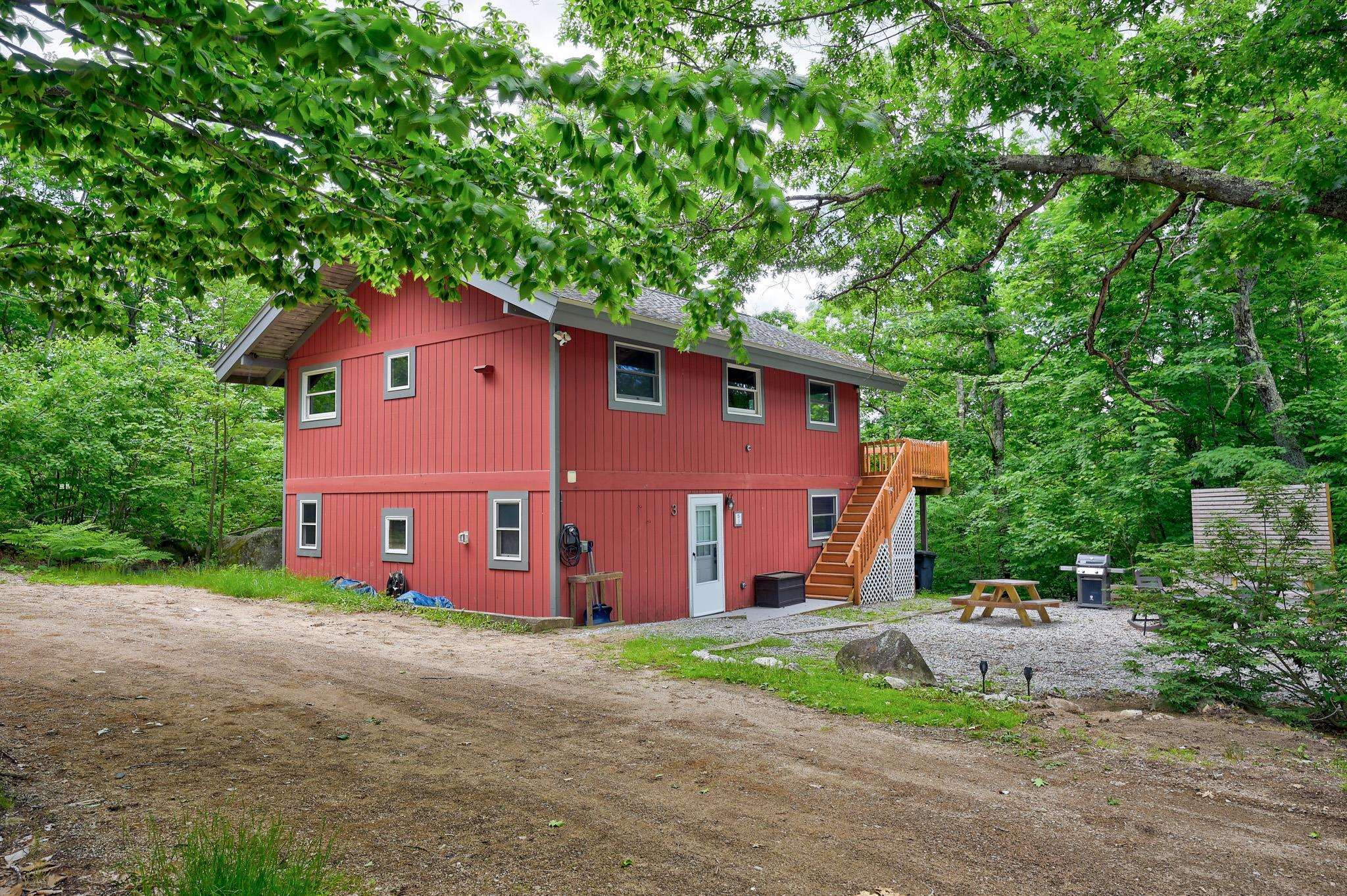 Property Photo: 3 Upper Lakeview Drive NH 03849