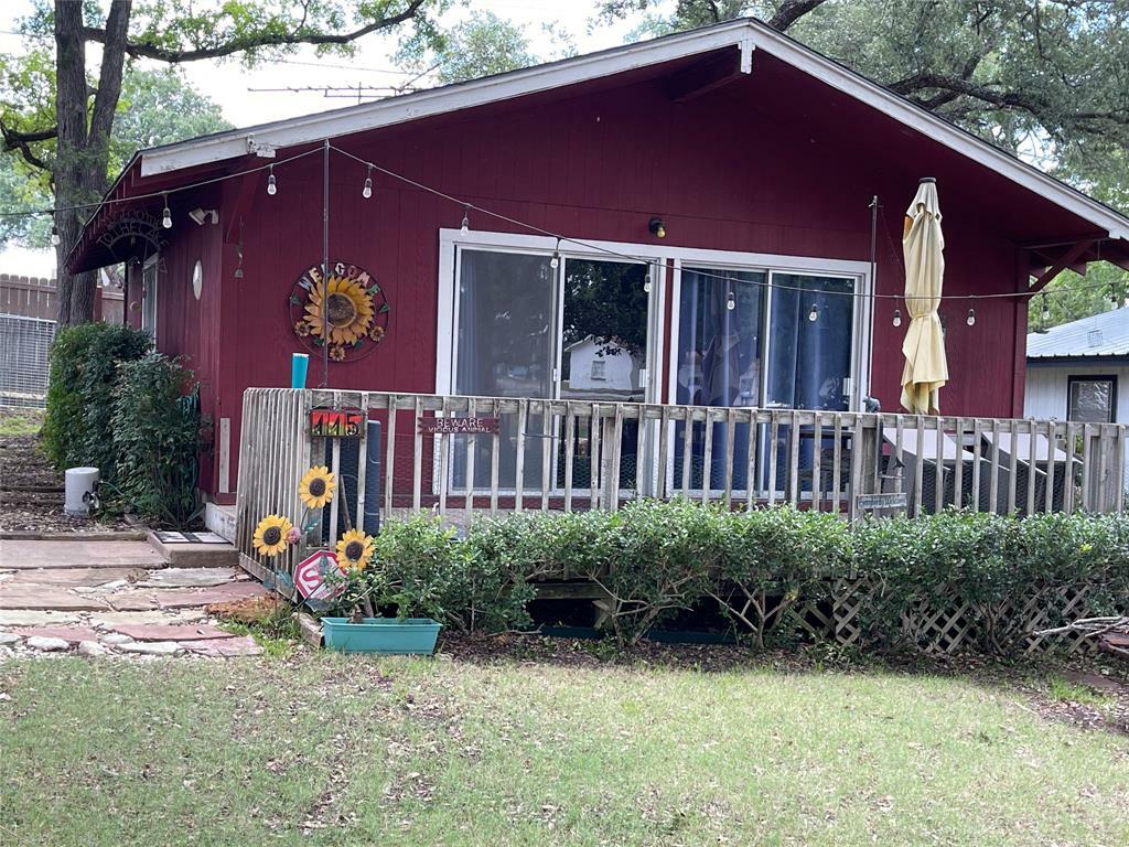 Property Photo:  115 County Road 1715  TX 76634 