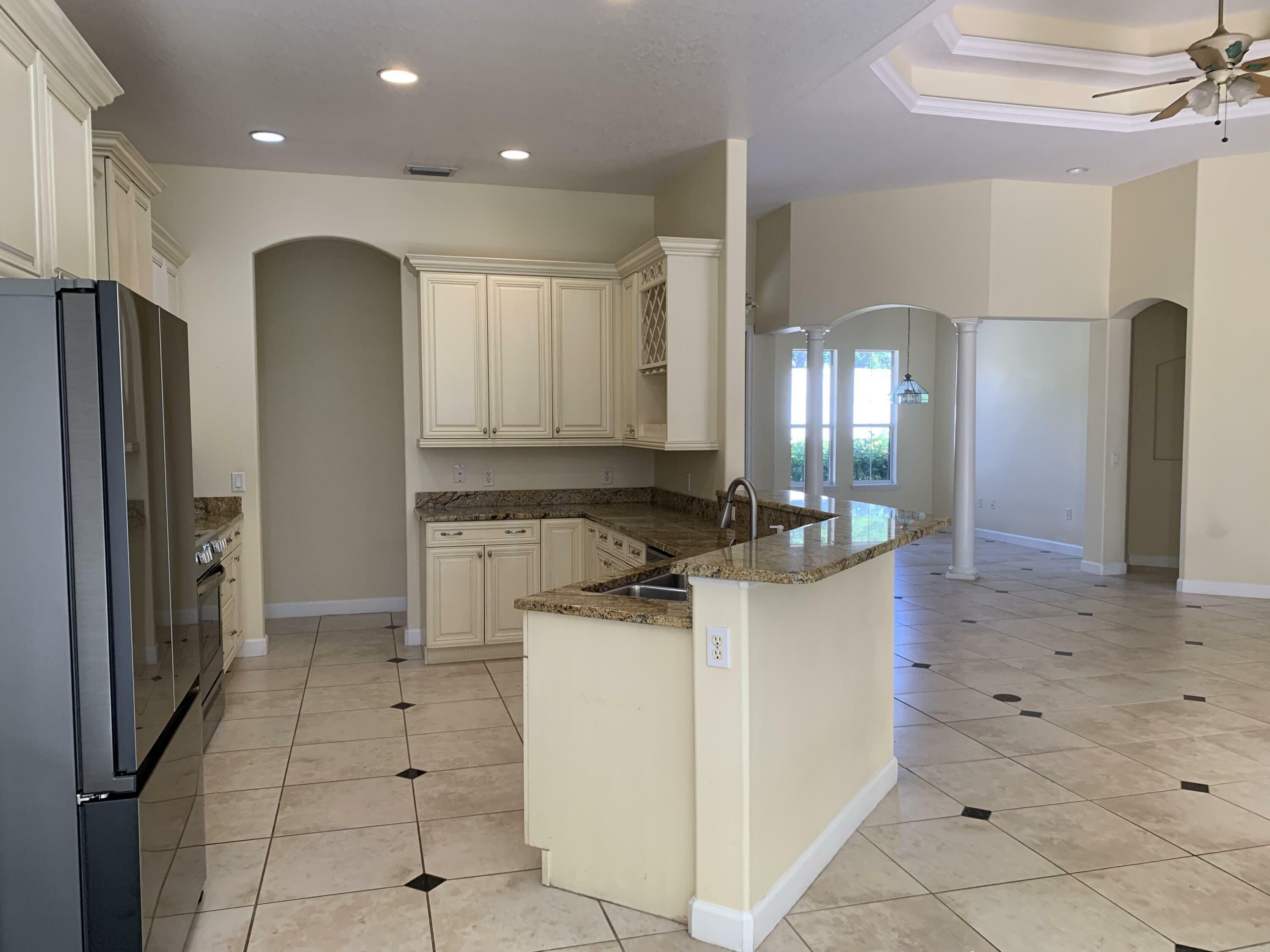 Property Photo:  808 Aquarina  FL 32951 