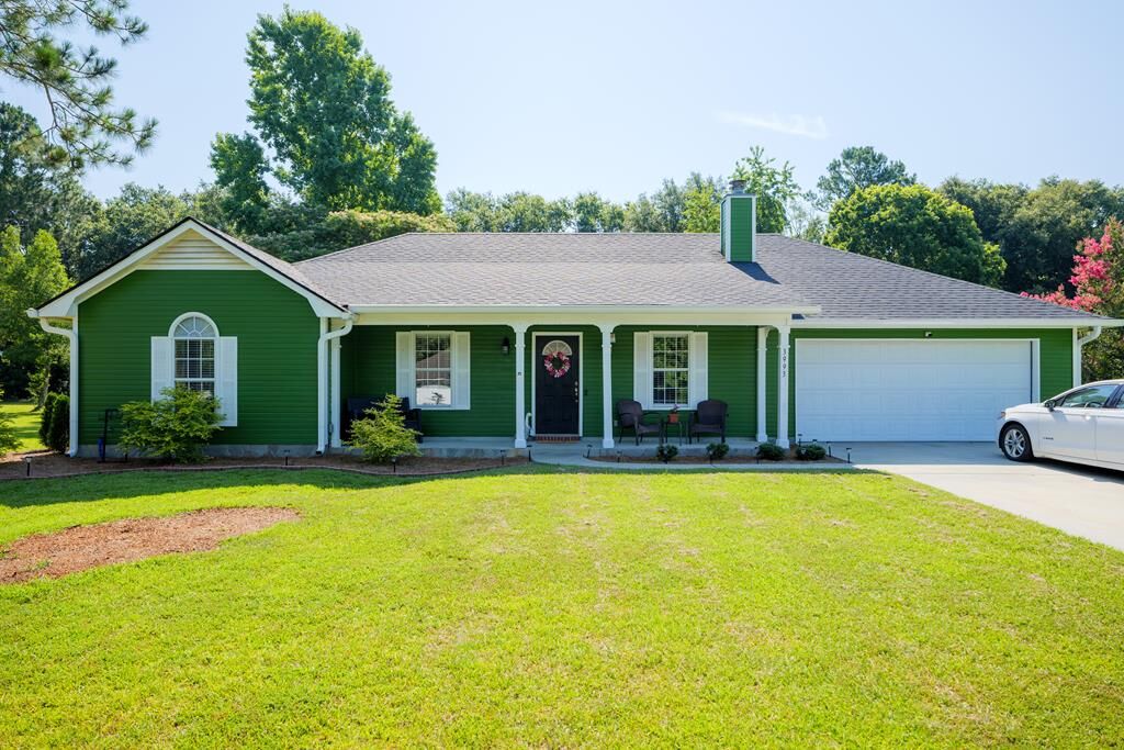 Property Photo:  3993 Stratford Circle  GA 31605 