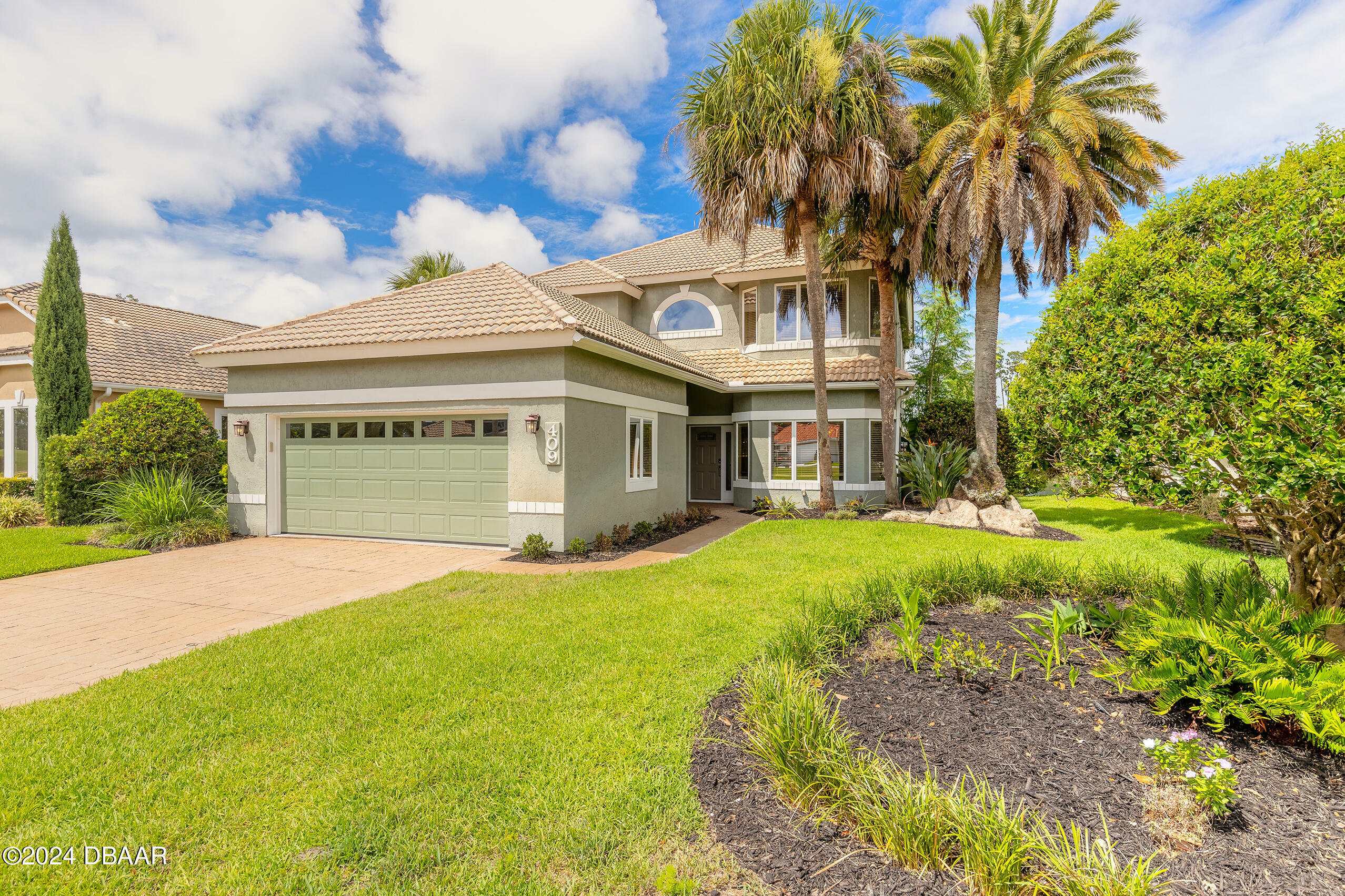 Property Photo:  409 Long Cove Road  FL 32174 