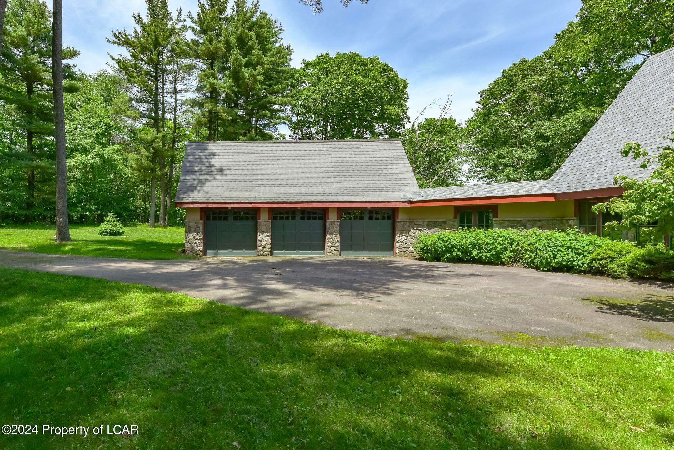 Property Photo:  497 Mountain Road  PA 18656 