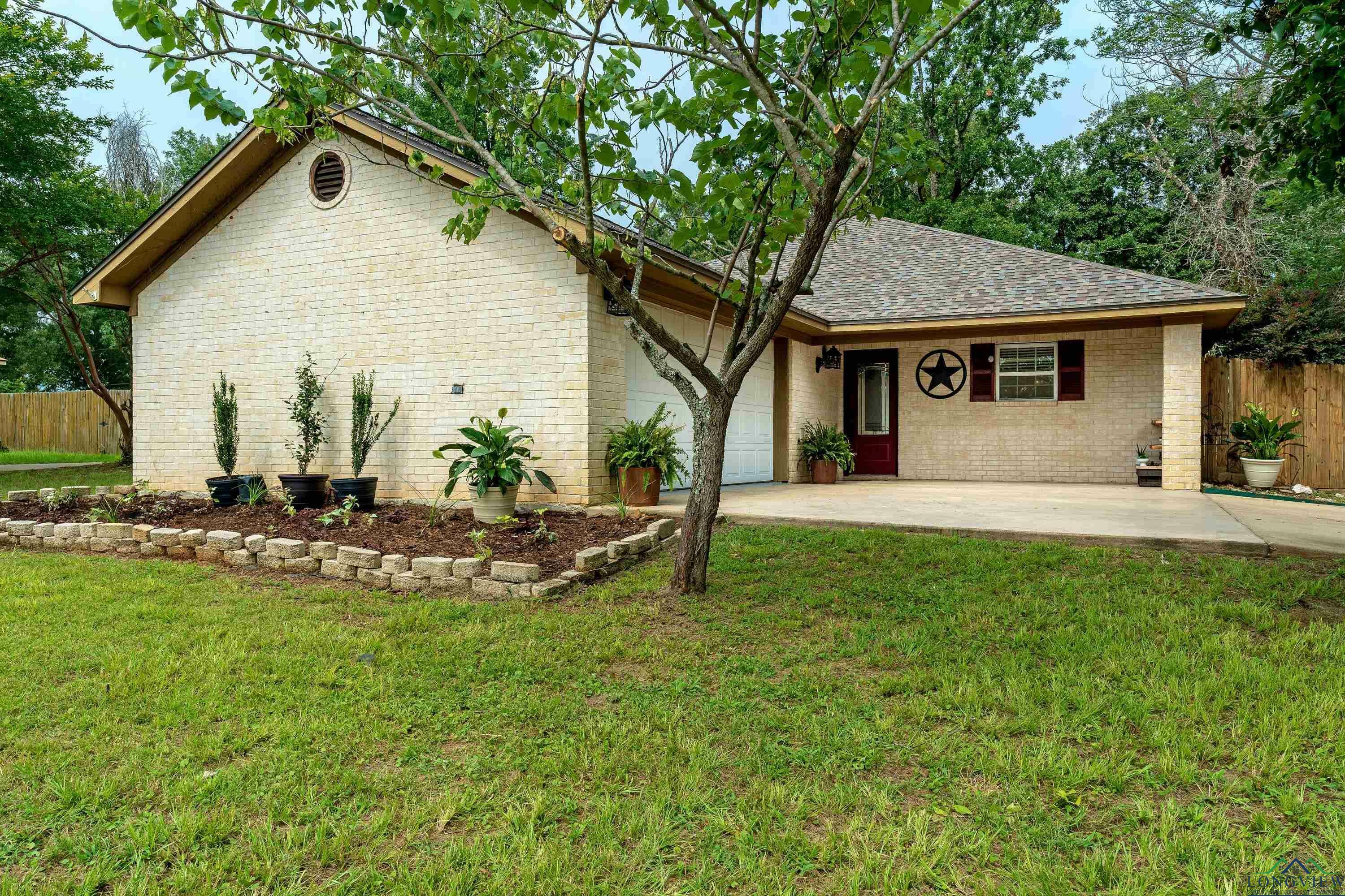 145 Cherry St  Tatum TX 75691 photo