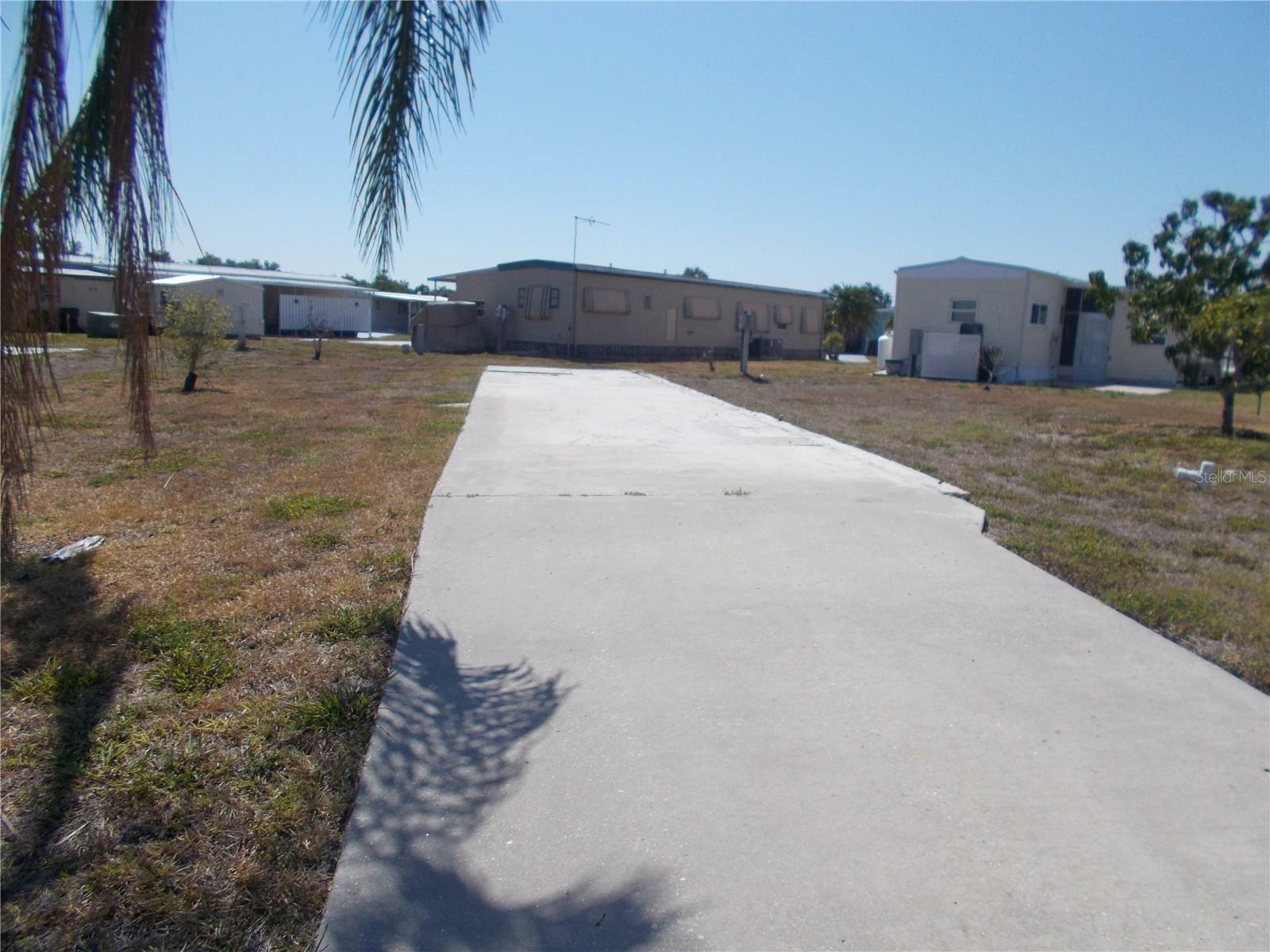 Property Photo:  6334 Kilepa Court  FL 34287 