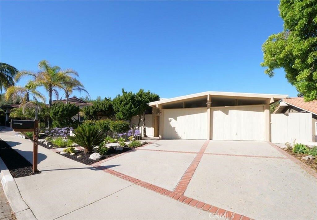 Property Photo:  4755 Lone Valley Drive  CA 90275 