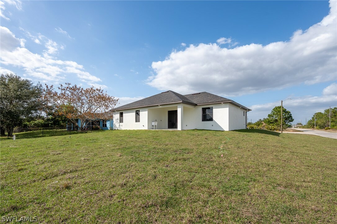 Property Photo:  306 Panorama Avenue  FL 33974 