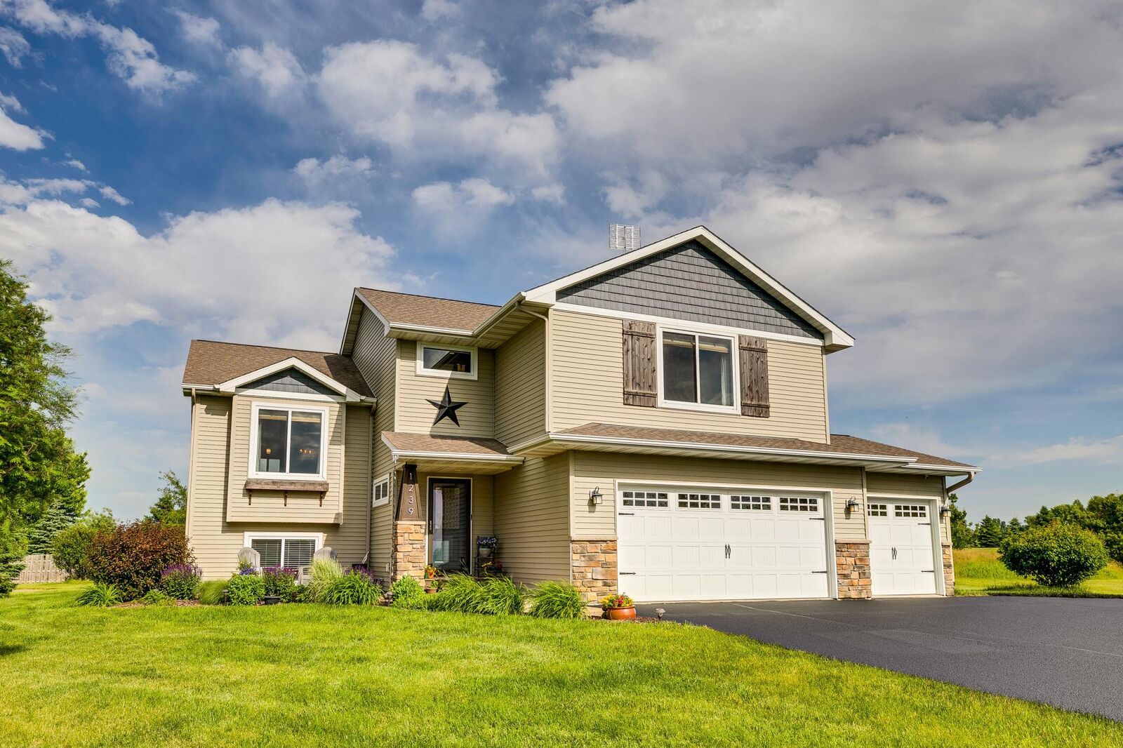 Property Photo: 1239 121st Street WI 54017