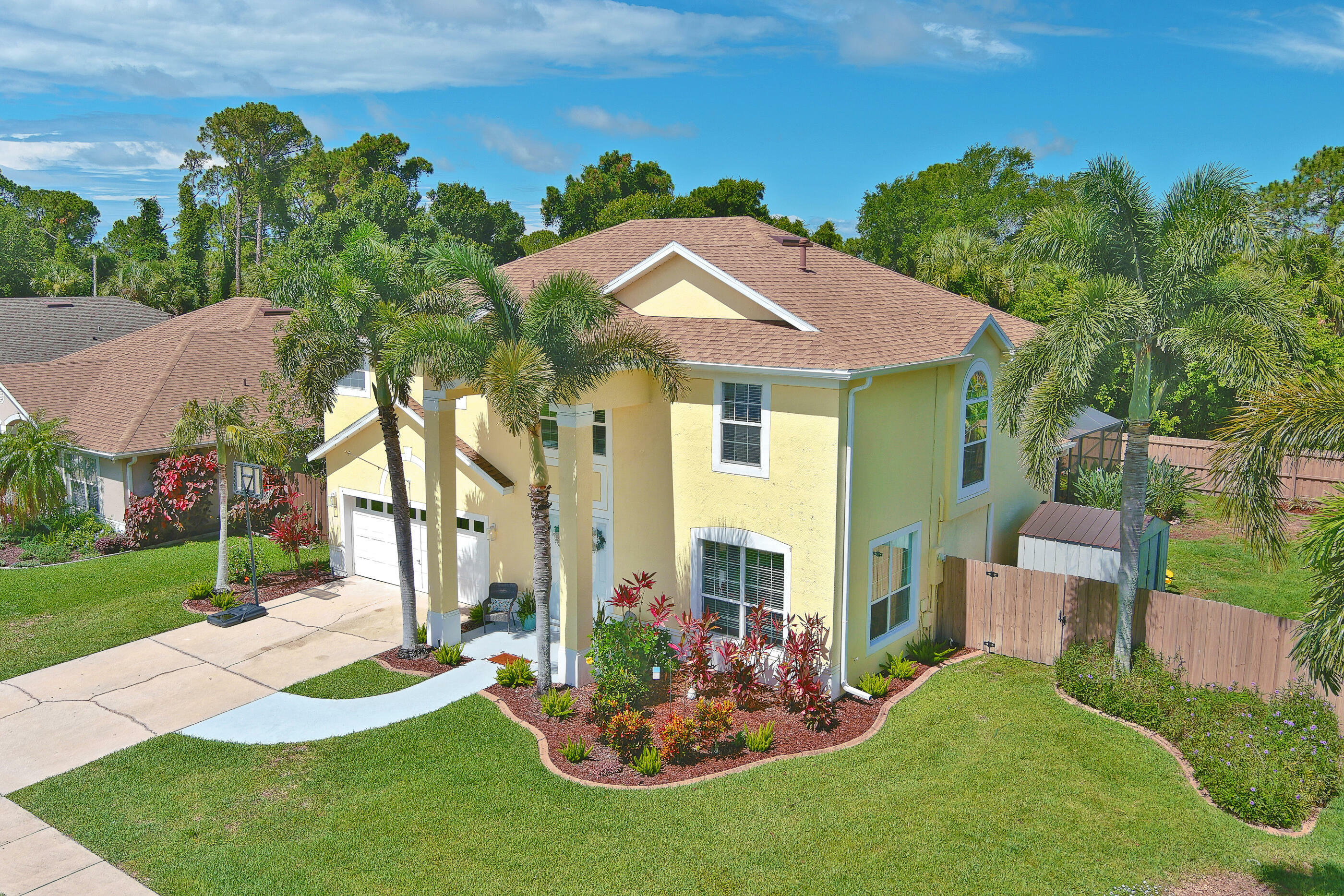 Property Photo:  446 Stonehenge Circle  FL 32955 