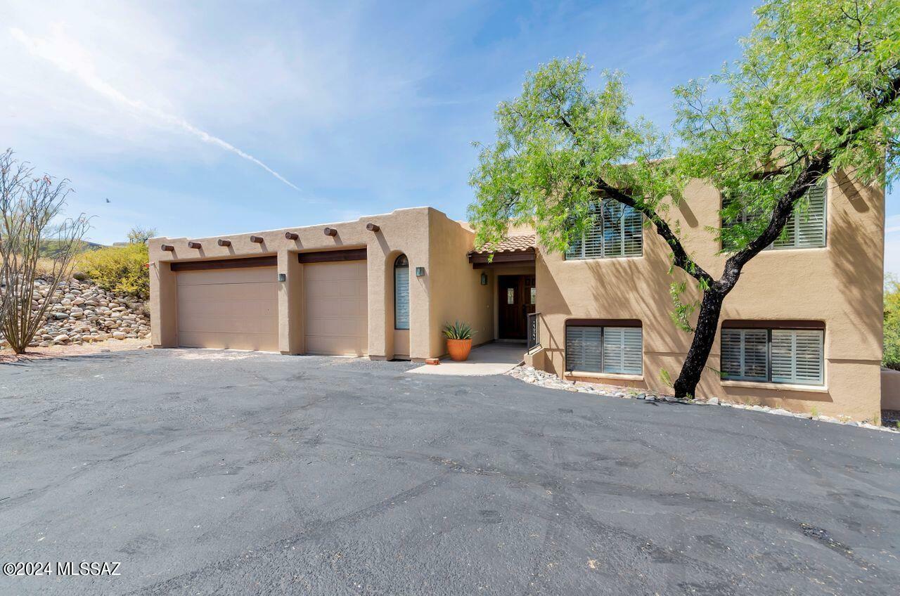 Property Photo:  5440 N Suncrest Place  AZ 85718 