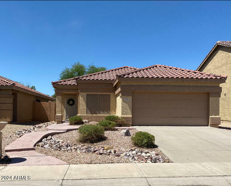 Property Photo:  1086 E Pinto Drive  AZ 85296 