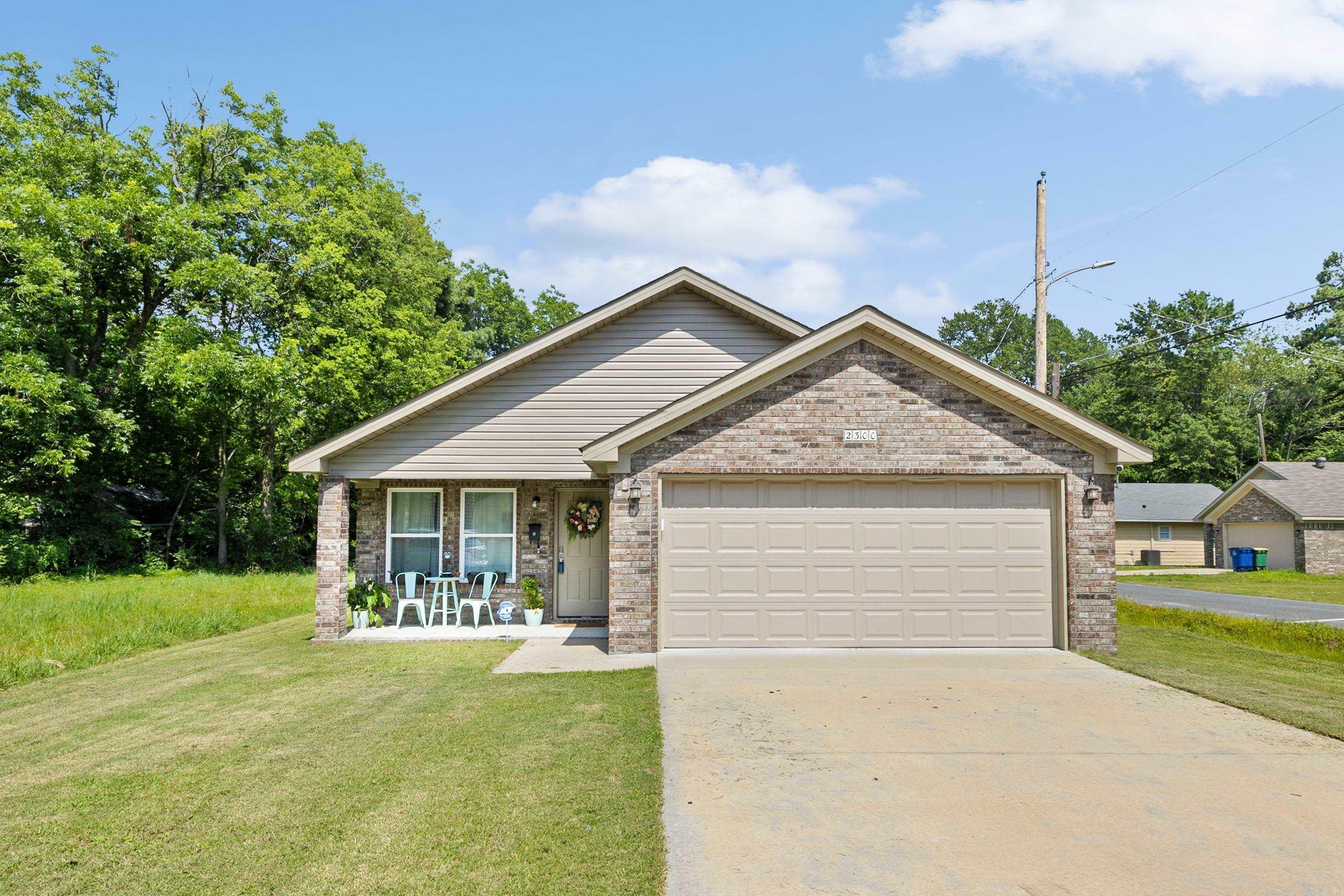 Property Photo:  2300 Schaer Street  AR 72114 