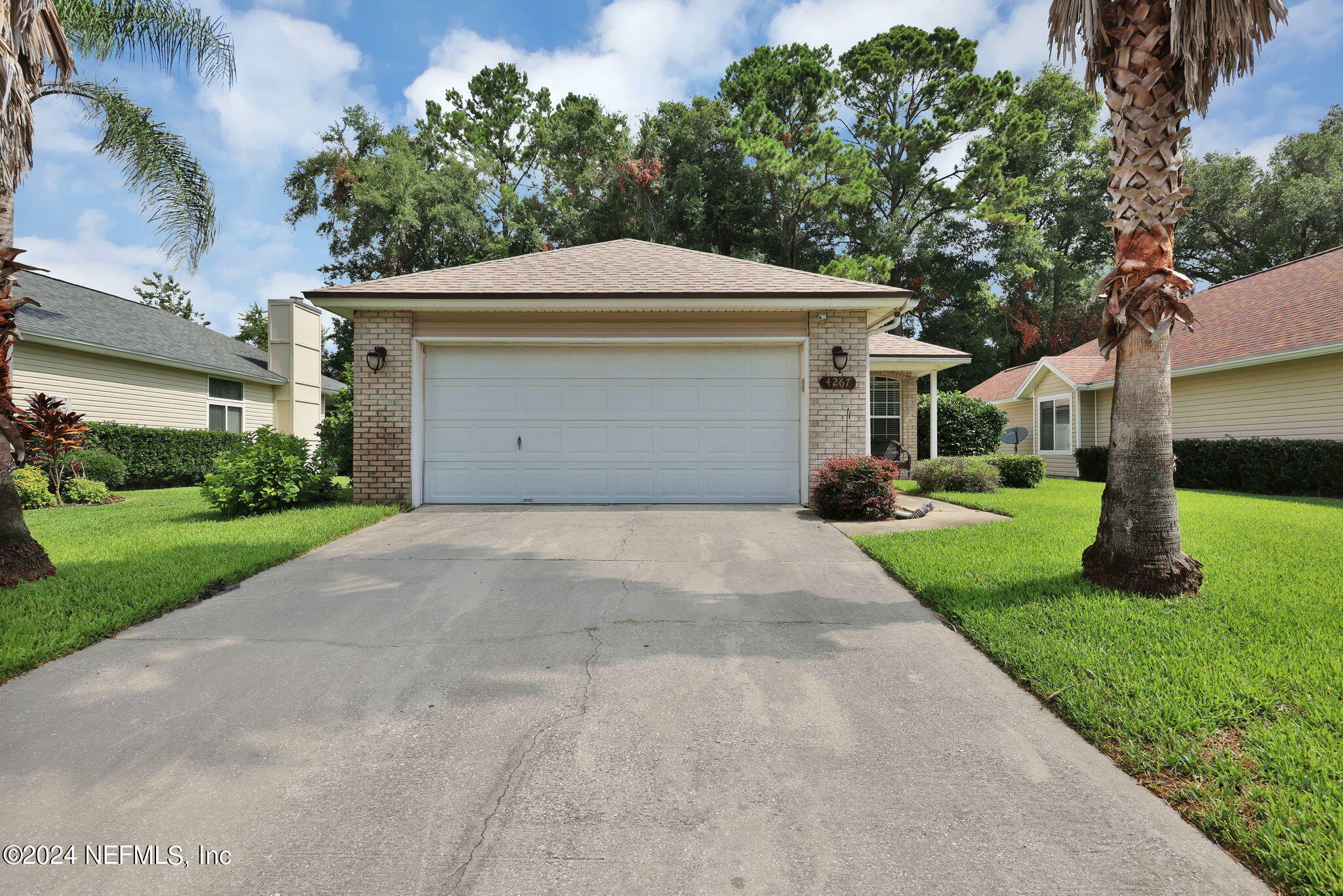 Property Photo:  4267 Campus Hills Circle  FL 32218 