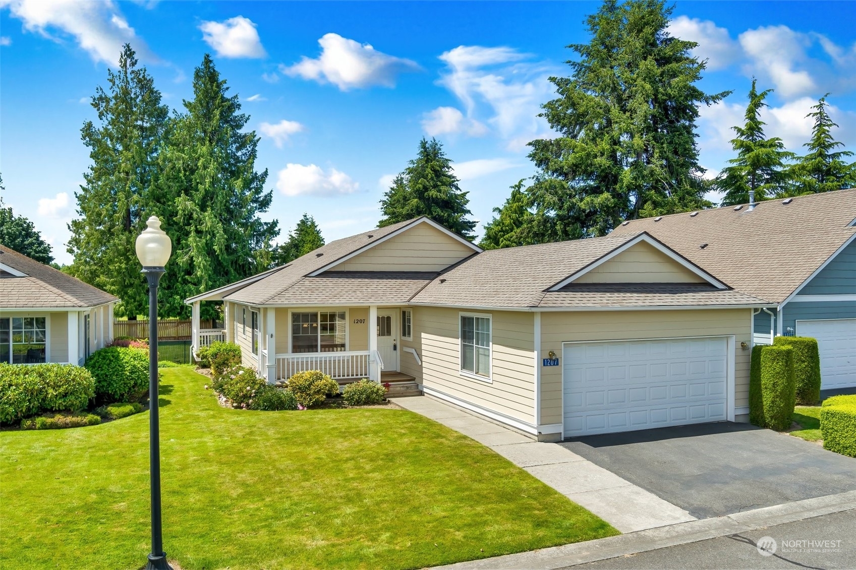 Property Photo:  1207 Fidalgo Drive 90  WA 98233 