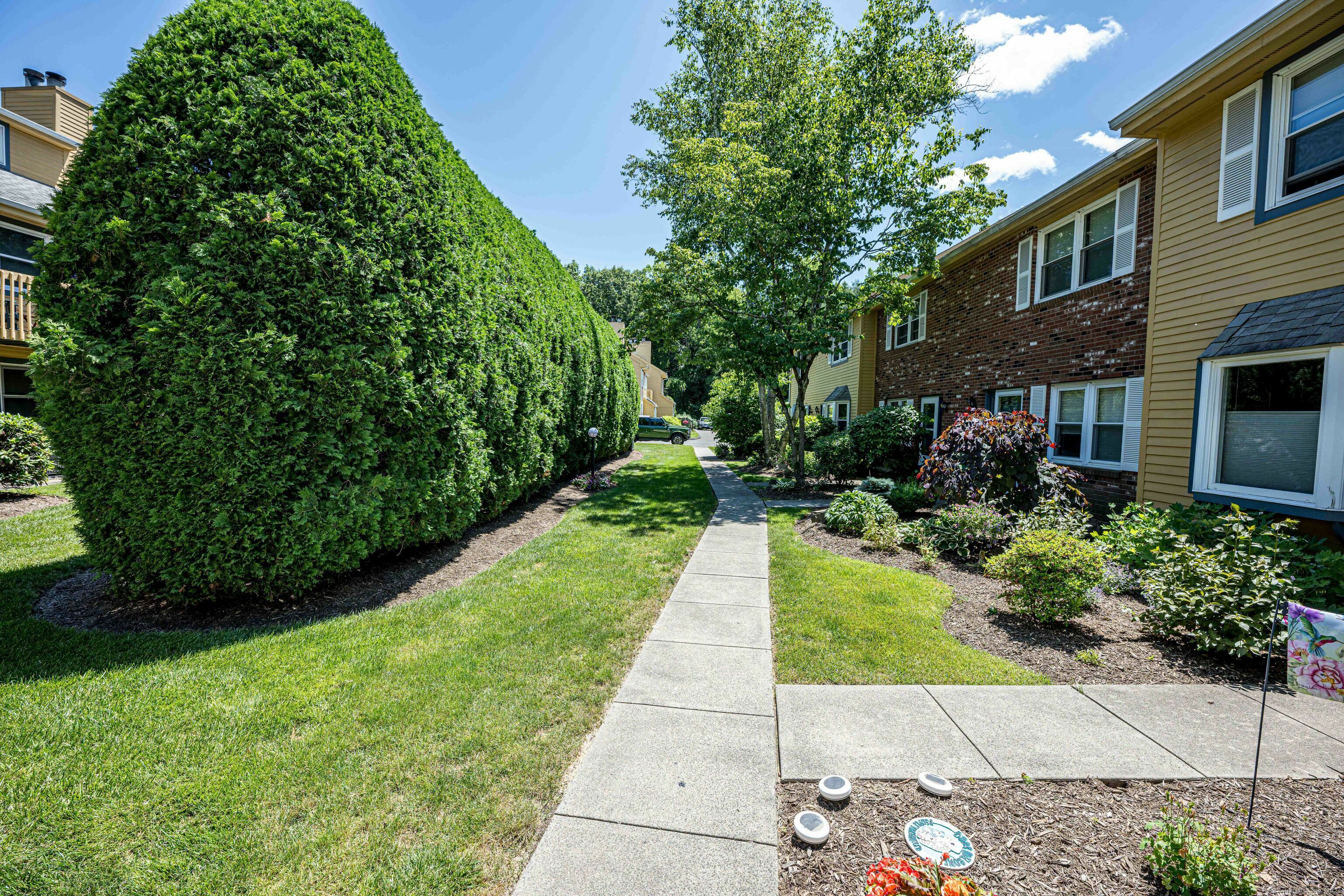 Property Photo:  1400 Hartford Turnpike 33  CT 06473 