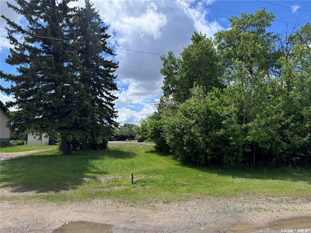 Property Photo:  226 1st Avenue SW  SK S0K 2P0 