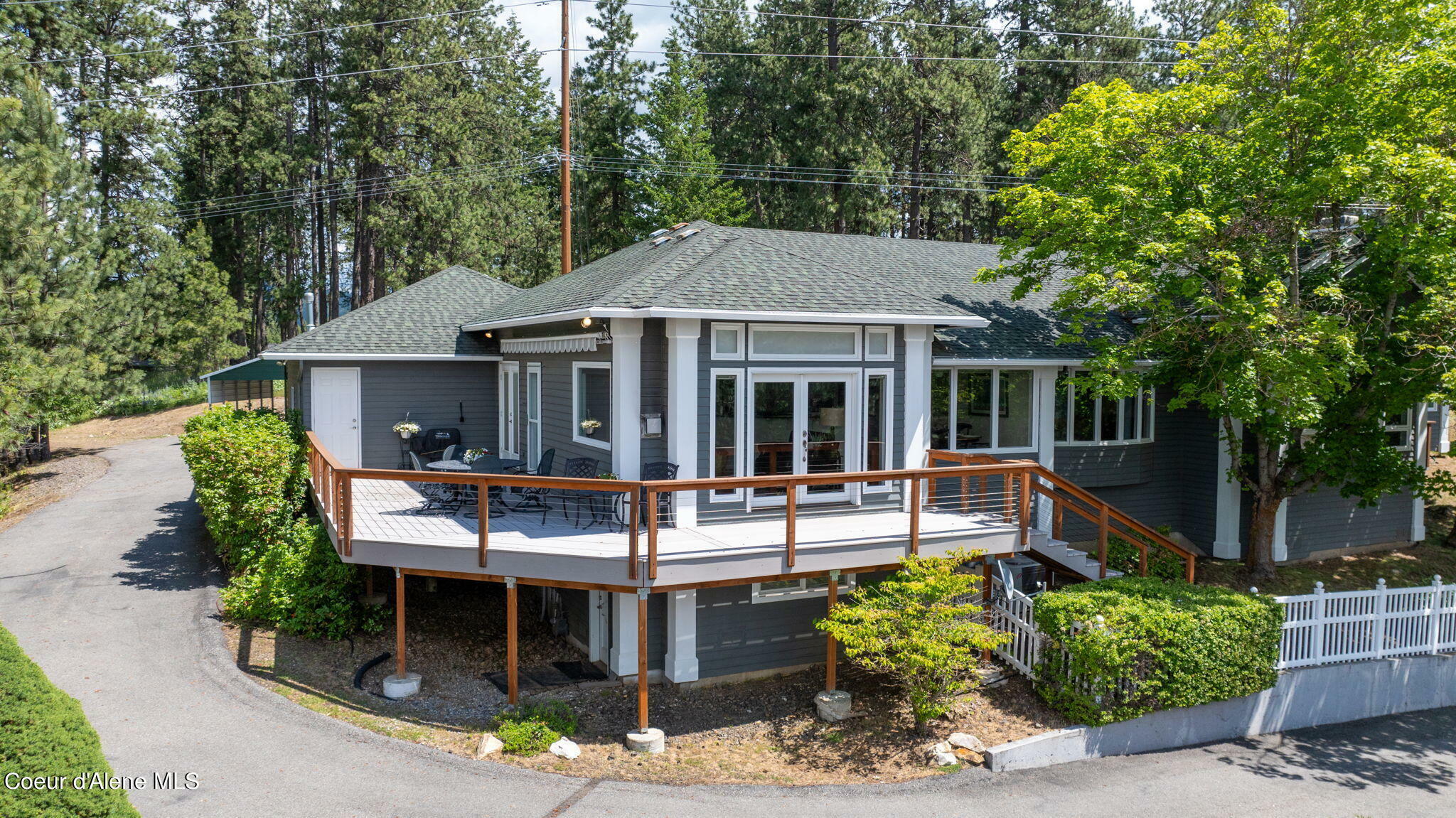 Property Photo:  810 N Victorian Dr  ID 83814 