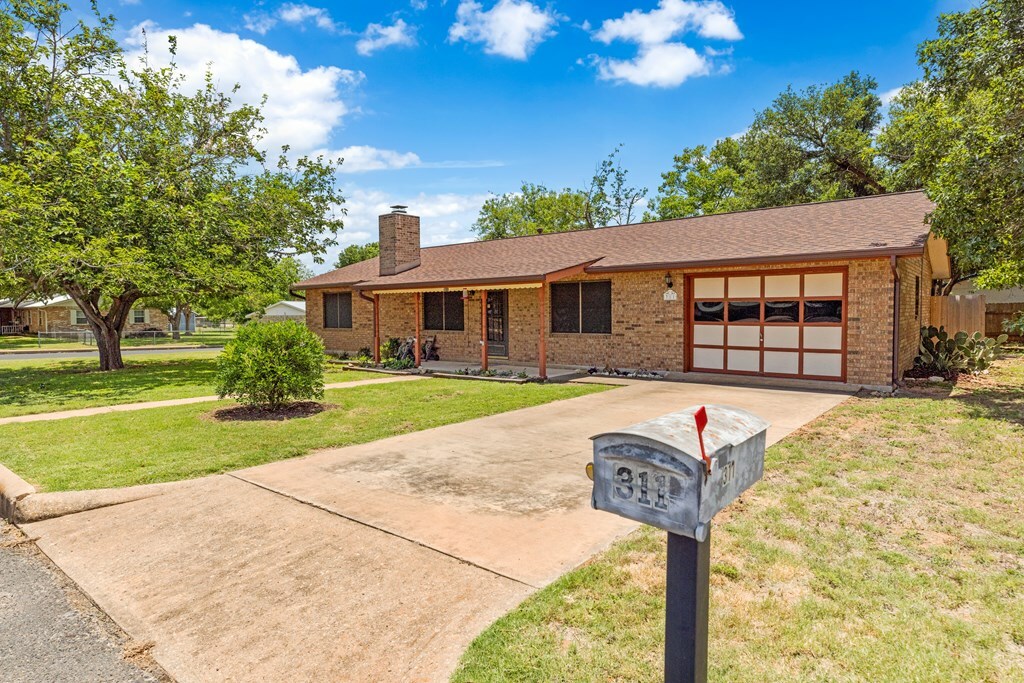 Property Photo:  311 Broadmoor St  TX 78624 