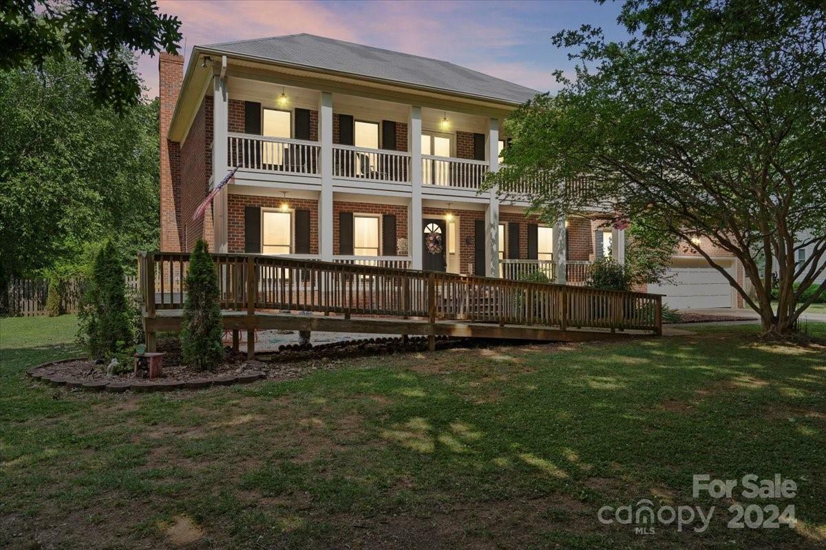 Property Photo:  6324 Boykin Spaniel Road  NC 28277 