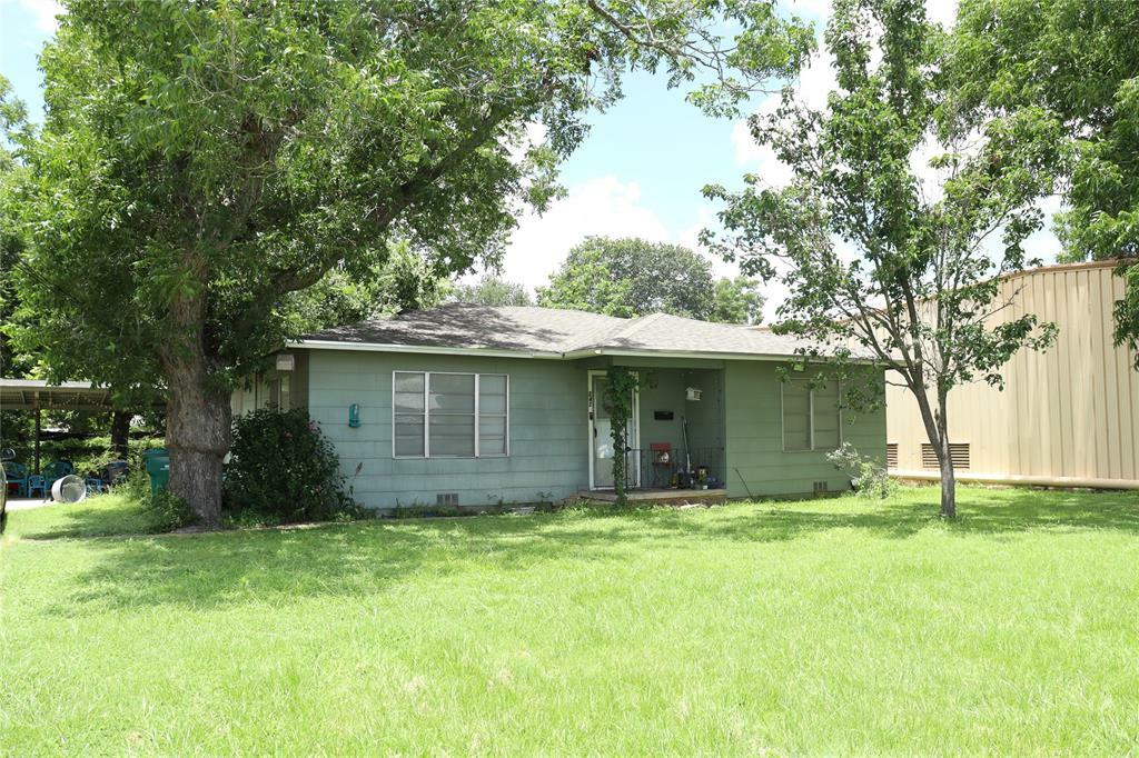 Property Photo:  242 West Fannin Street  TX 78945 