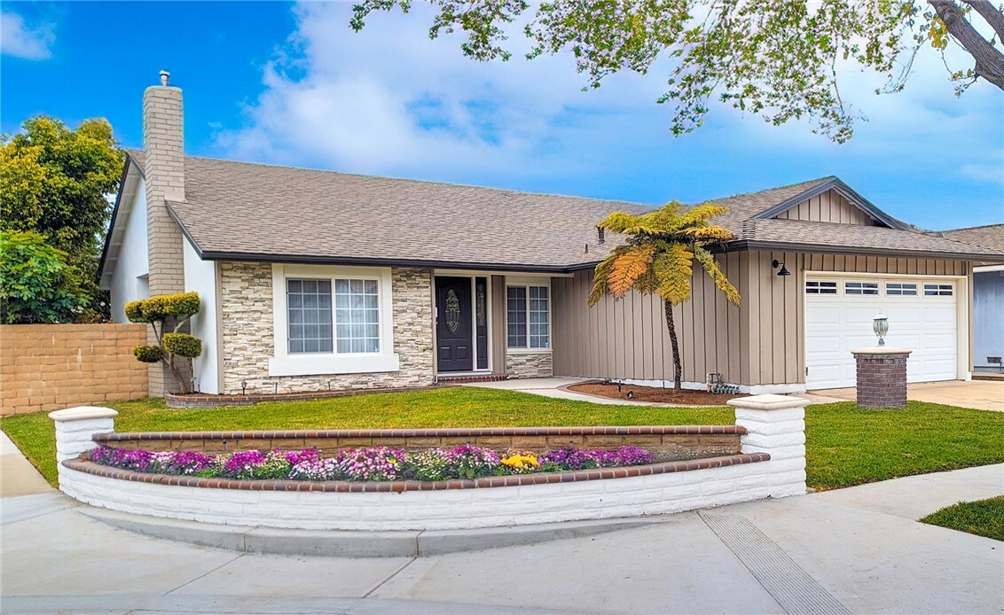 Property Photo: 12217 Eberle Place CA 90703