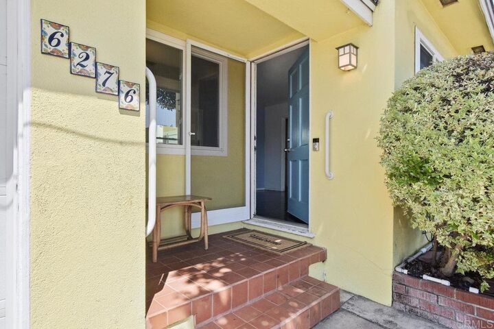 Property Photo: 6276 Loukelton Cir CA 92120
