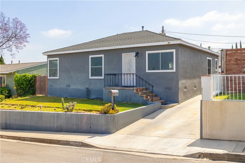 Property Photo:  1264 Atwood Street  CA 90063 