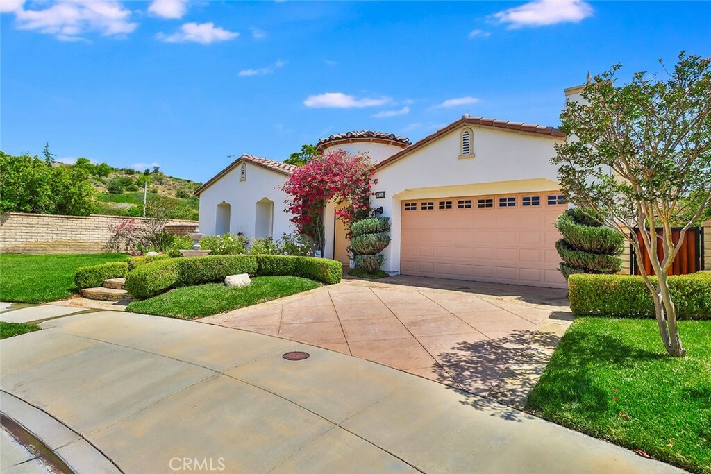 Property Photo:  13711 Elkton Court  CA 93021 