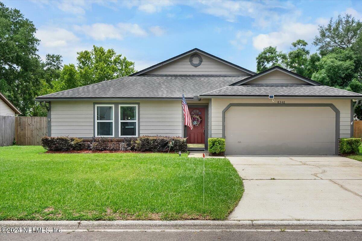 Property Photo:  8348 Mistwood Circle N  FL 32244 