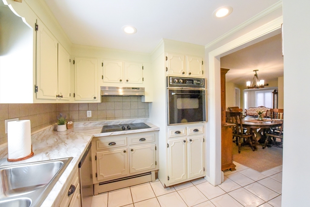 Property Photo:  58 Saint Joseph Ave  MA 01420 