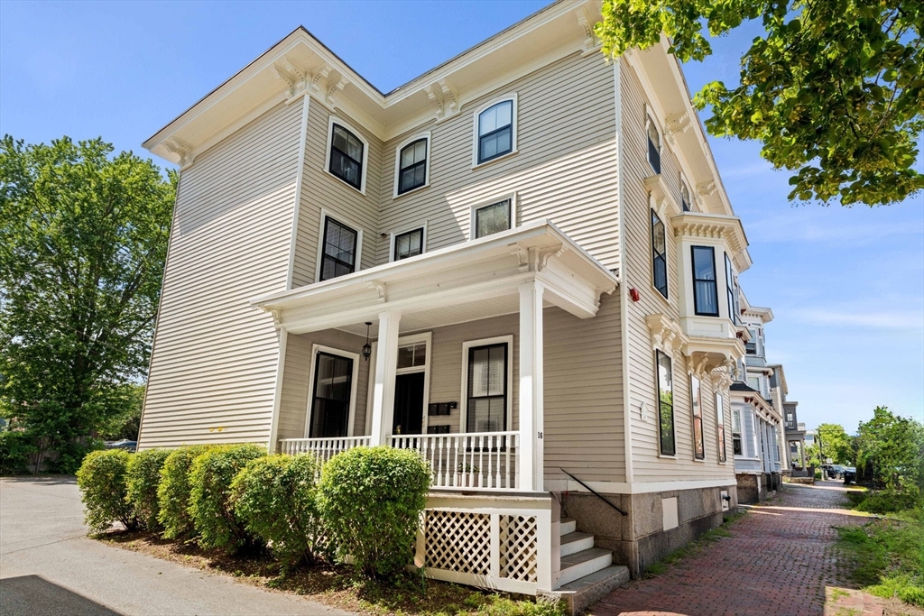 Property Photo: 16 Summer Street 4 MA 01970
