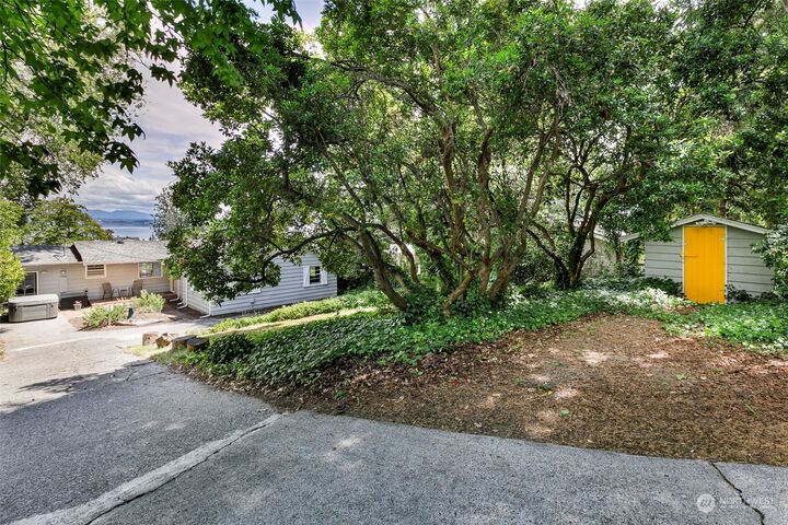Property Photo:  1355 Country Club Drive  WA 98282 