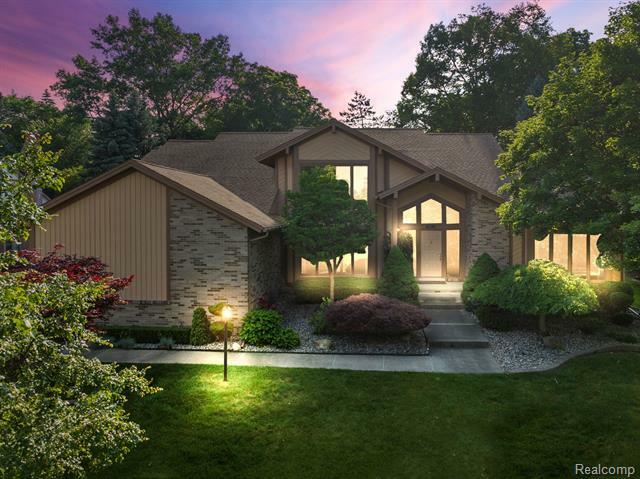 Property Photo: 6385 Shagbark Drive MI 48098