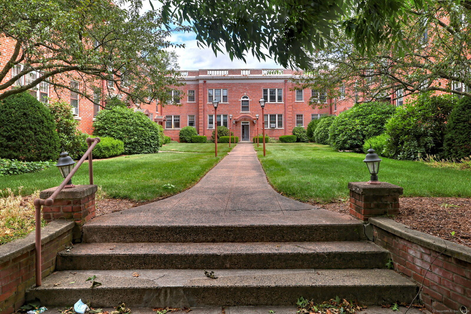 Property Photo: 131 Fountain Street Apt B1 CT 06515