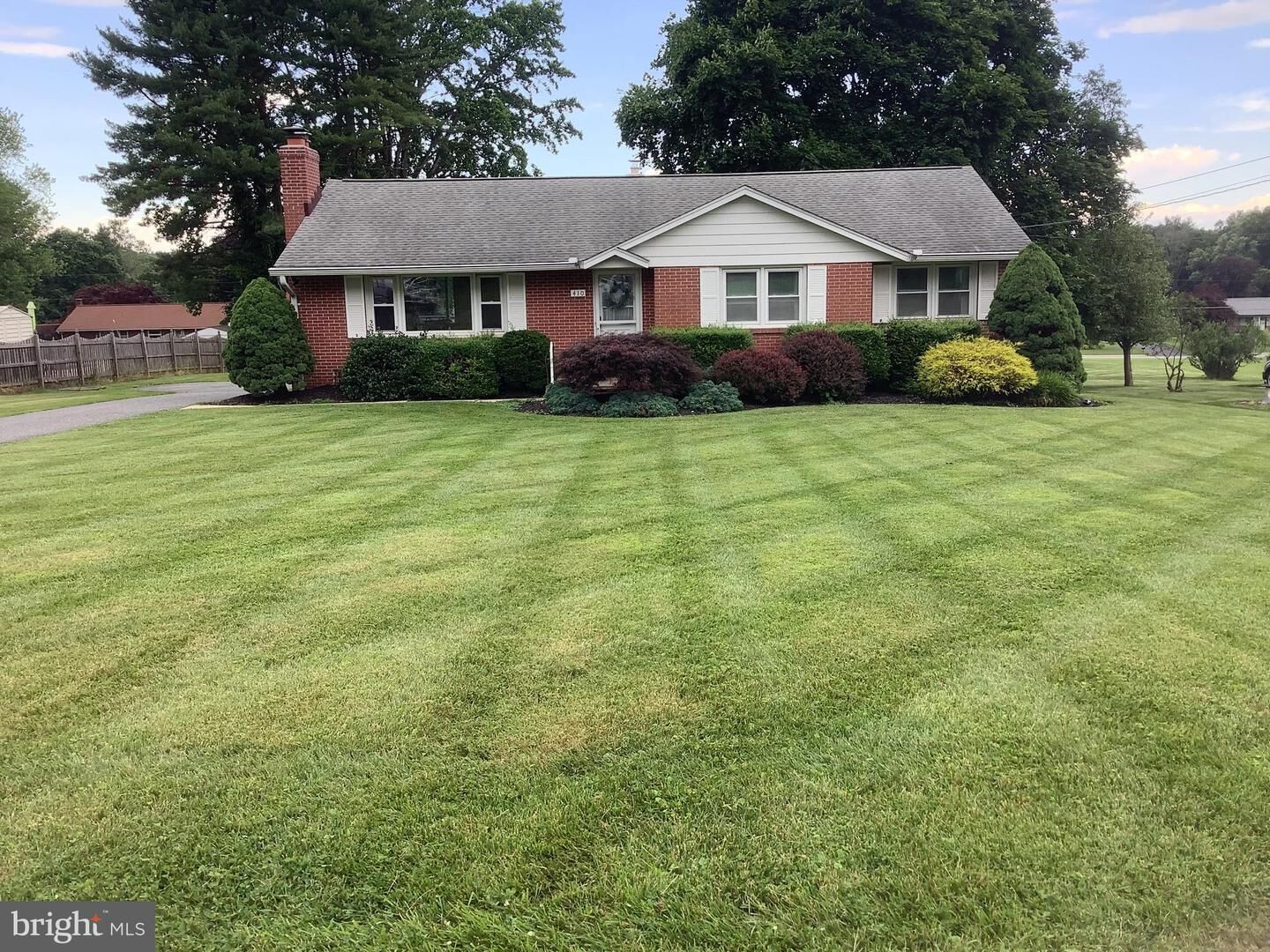 Property Photo: 410 Plumtree Road MD 21015