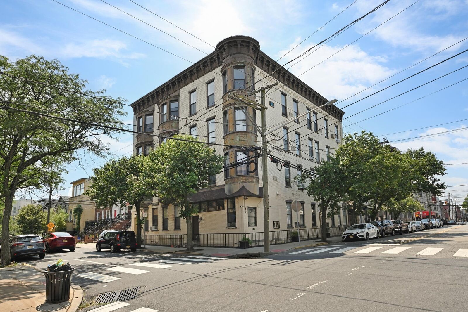 Property Photo:  193 Ogden Ave 2D  NJ 07307 