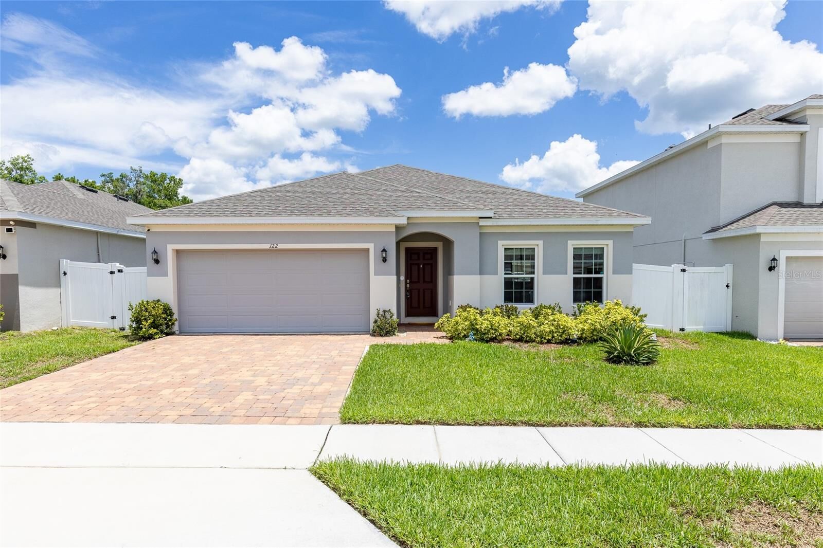 Property Photo:  122 Blue Cypress Drive  FL 33837 