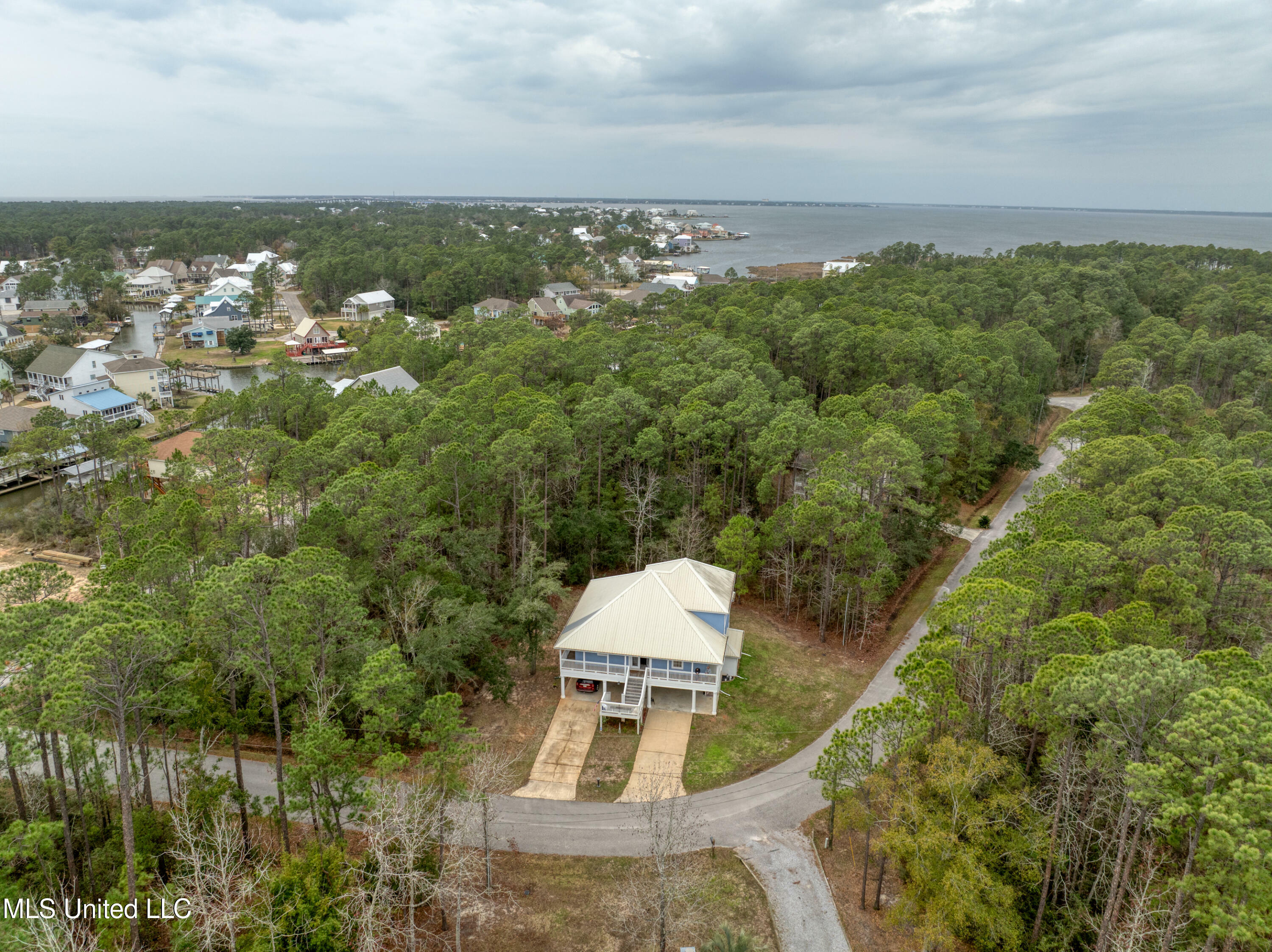 Property Photo:  103 Holly Point Drive  MS 39571 