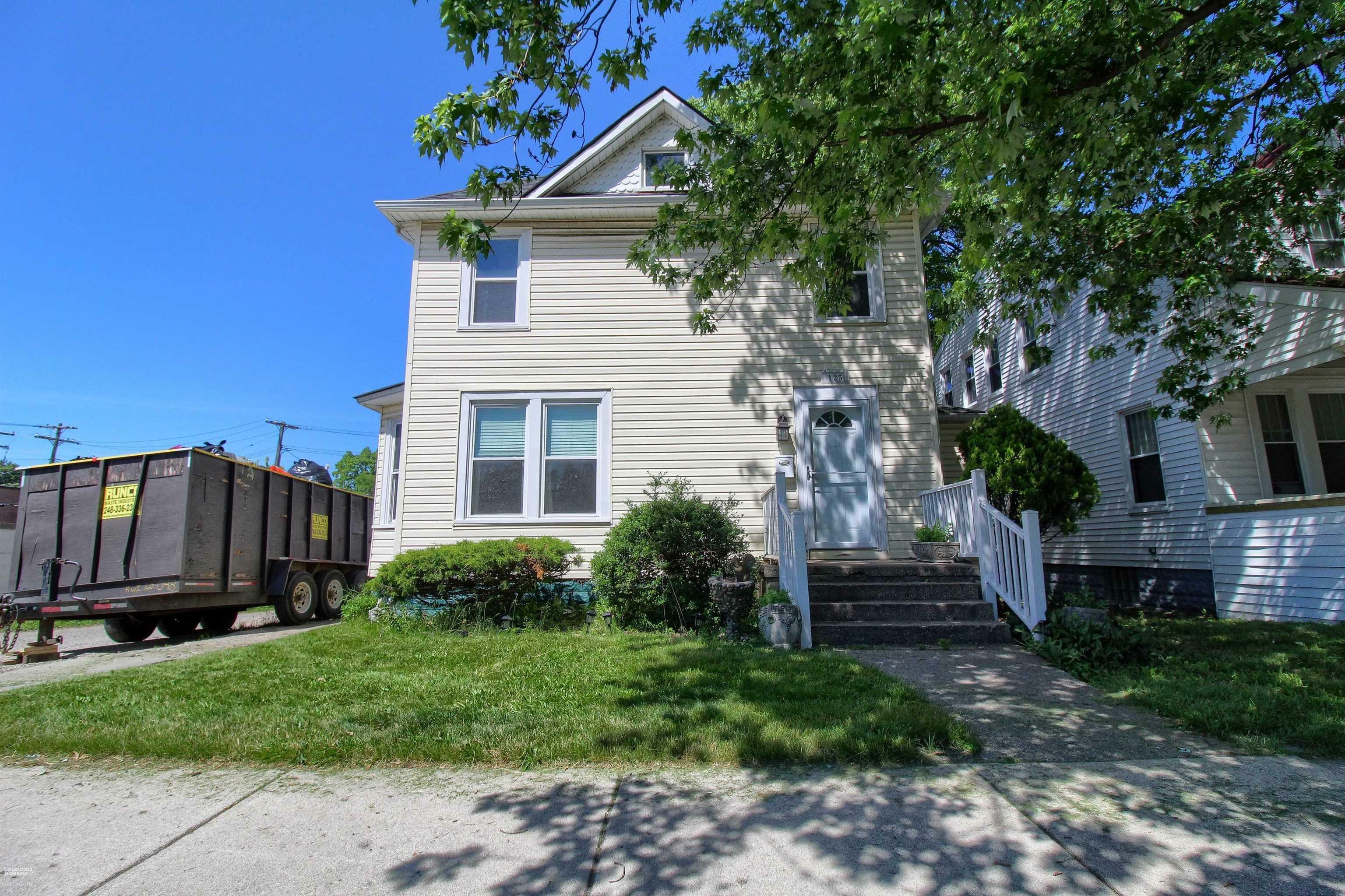 Property Photo:  125 N Washington Avenue  MI 48067 