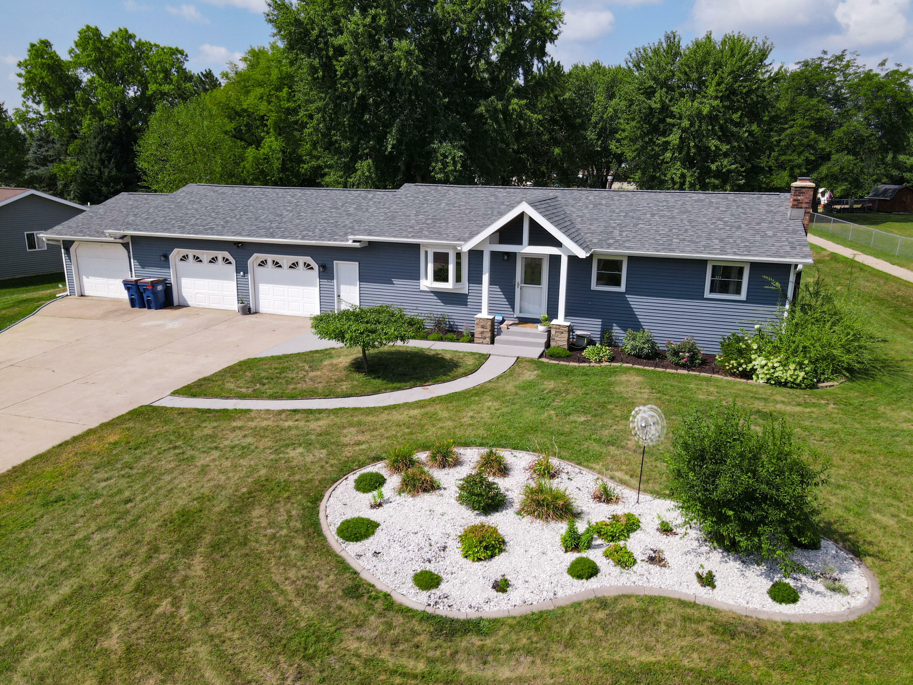 Property Photo:  2125 Craig Ln  WI 54650 