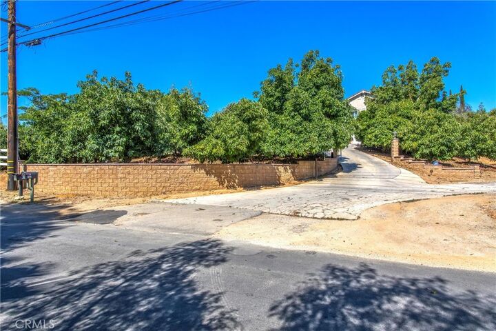 Property Photo:  705 S Wabash Avenue  CA 92374 