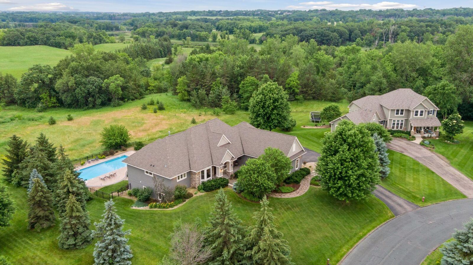 Property Photo: 2928 Jonquil Trail N MN 55042