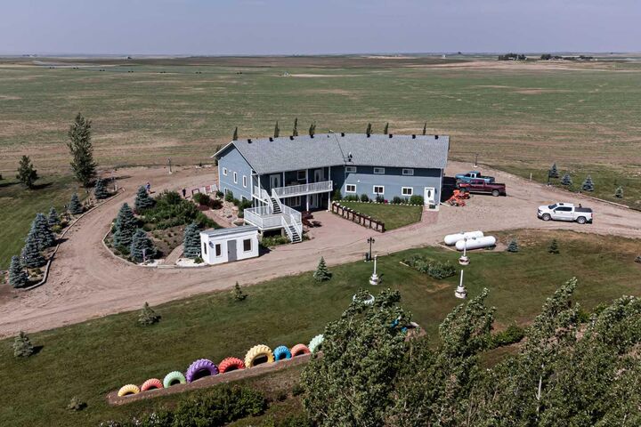 Property Photo: 328 Railway Avenue AB T0L 1G0